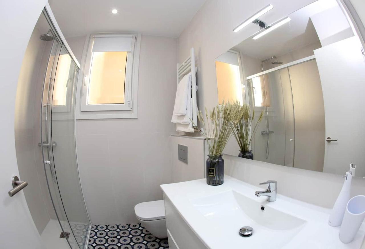Piso Reformado A 2 Min Del Casco Viejo Con Garaje Gratis Apartment Bilbao Ngoại thất bức ảnh