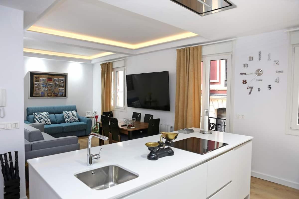 Piso Reformado A 2 Min Del Casco Viejo Con Garaje Gratis Apartment Bilbao Ngoại thất bức ảnh