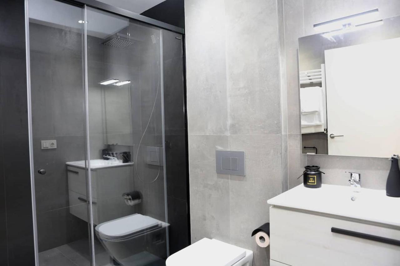 Piso Reformado A 2 Min Del Casco Viejo Con Garaje Gratis Apartment Bilbao Ngoại thất bức ảnh