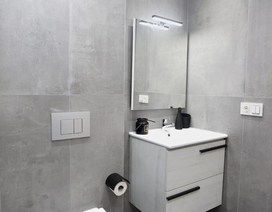 Piso Reformado A 2 Min Del Casco Viejo Con Garaje Gratis Apartment Bilbao Ngoại thất bức ảnh