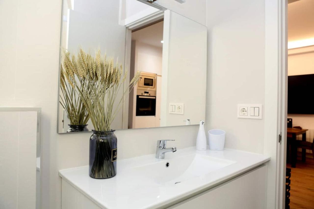 Piso Reformado A 2 Min Del Casco Viejo Con Garaje Gratis Apartment Bilbao Ngoại thất bức ảnh